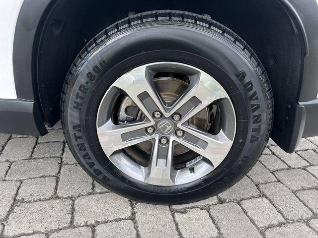 2023 Honda PILOT EX-L 8-PASSENGER photo 11