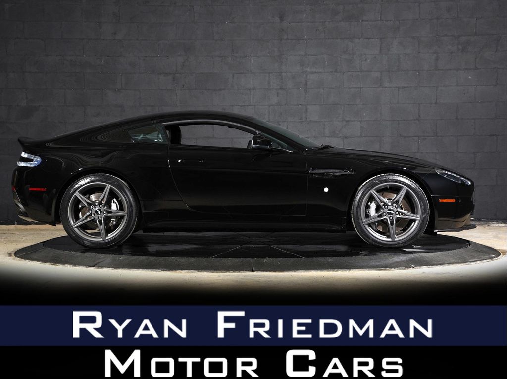 2015 Aston Martin V8 Vantage