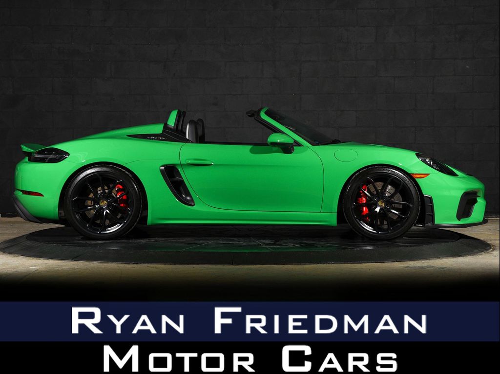 2023 Porsche 718 Spyder