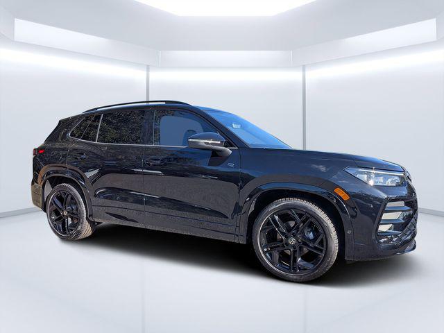 New 2026 Volkswagen Tiguan 2.0T SE R-Line Black