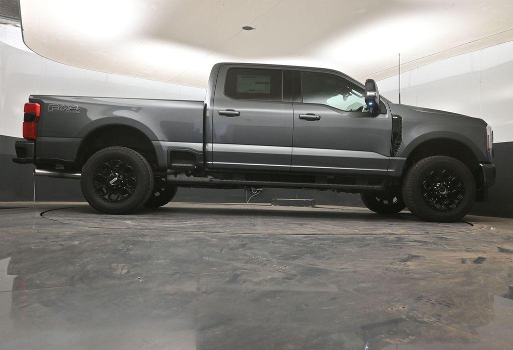 صورة مصغرة 30 لـ 2026 FORD F-250 XLT