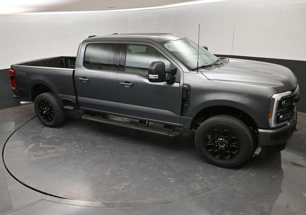 صورة مصغرة 31 لـ 2026 FORD F-250 XLT