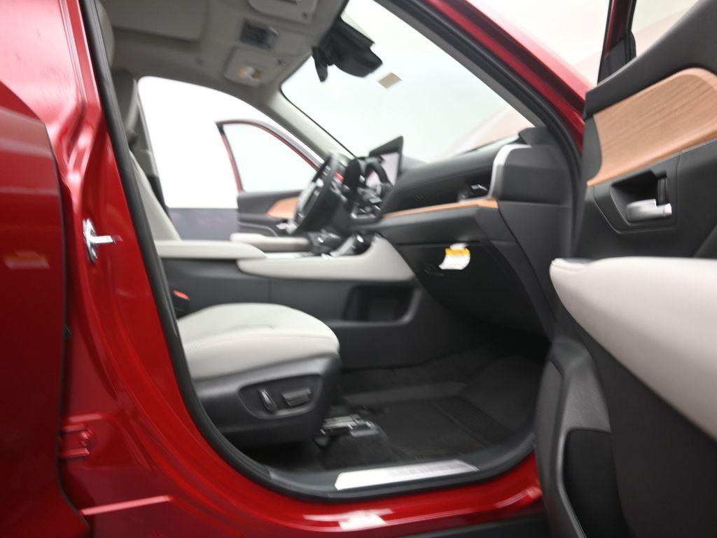 2025 Toyota GRAND HIGHLANDER LIMITED 缩略图 16