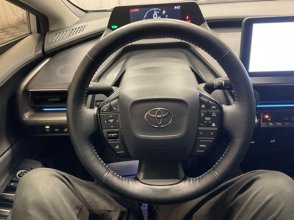 TOYOTA PRIUS - 7