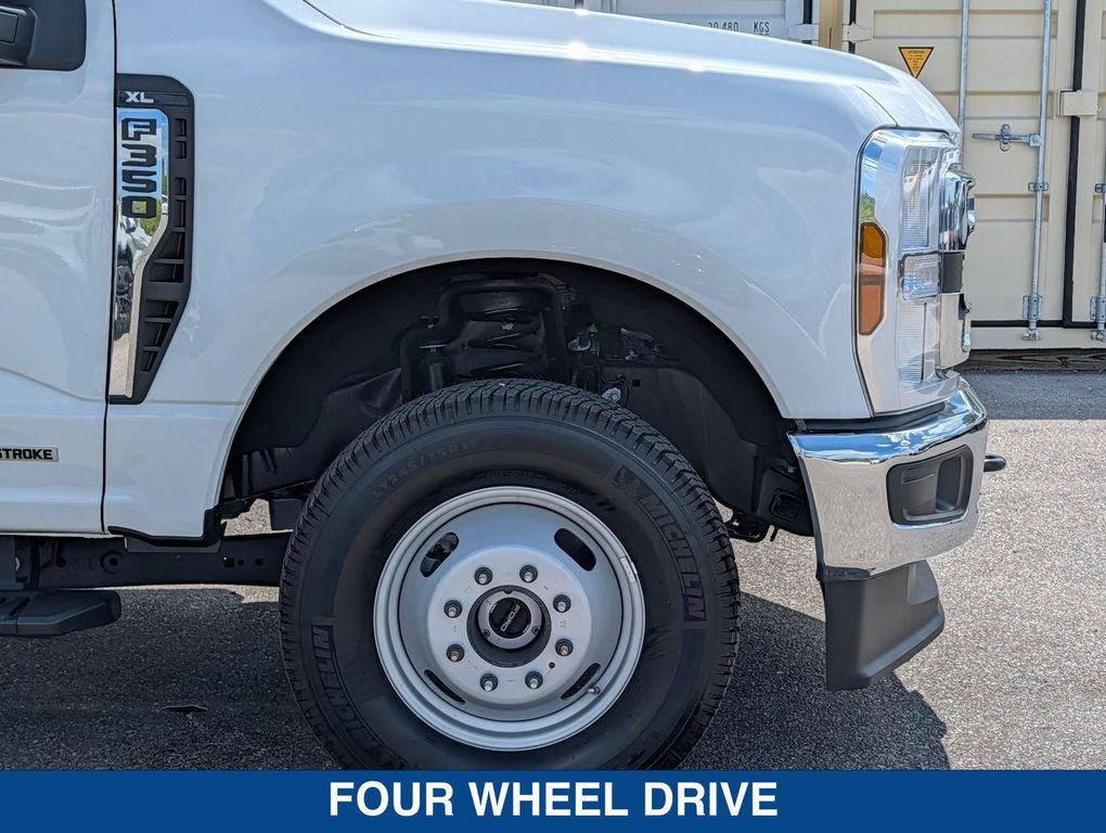صورة 10 لـ 2025 FORD F-350 XL
