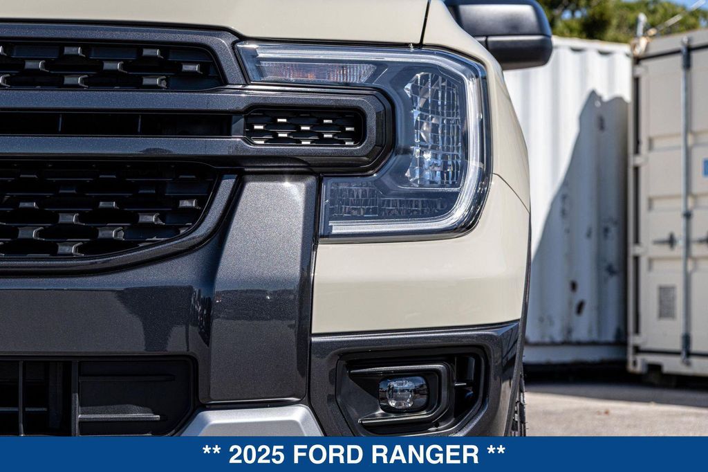 صورة 10 لـ 2025 FORD RANGER XLT