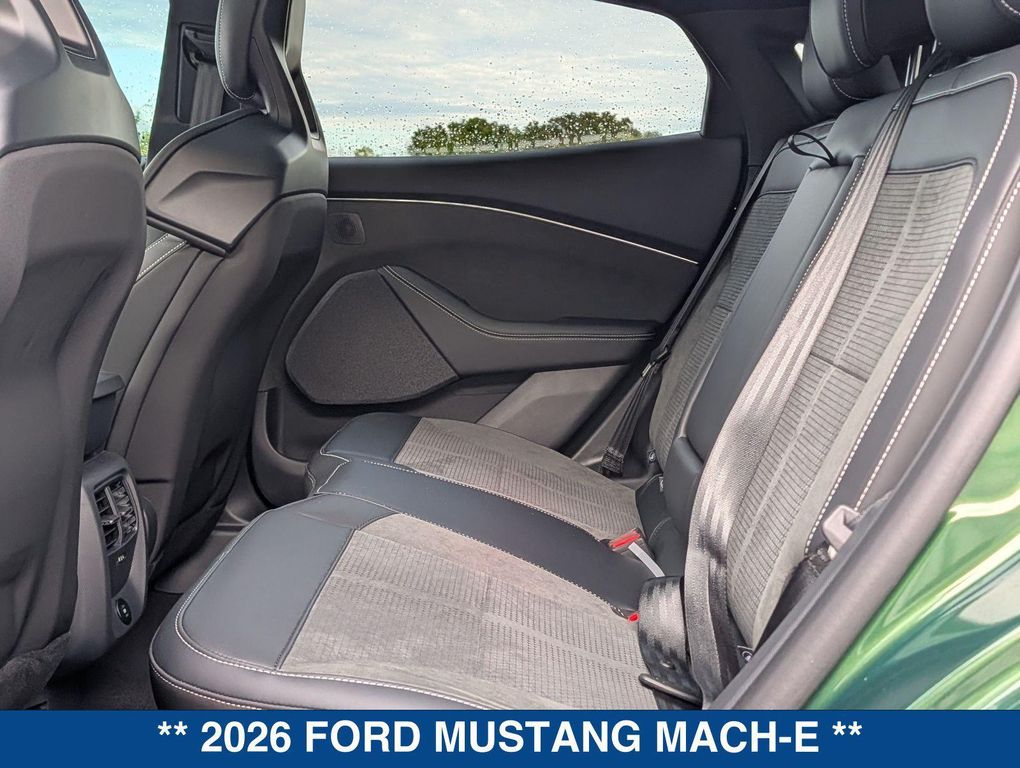 2026 FORD MUSTANG MACH-E GT — фото 15