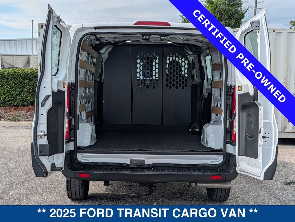 صورة مصغرة 13 لـ 2025 FORD TRANSIT-250 BASE