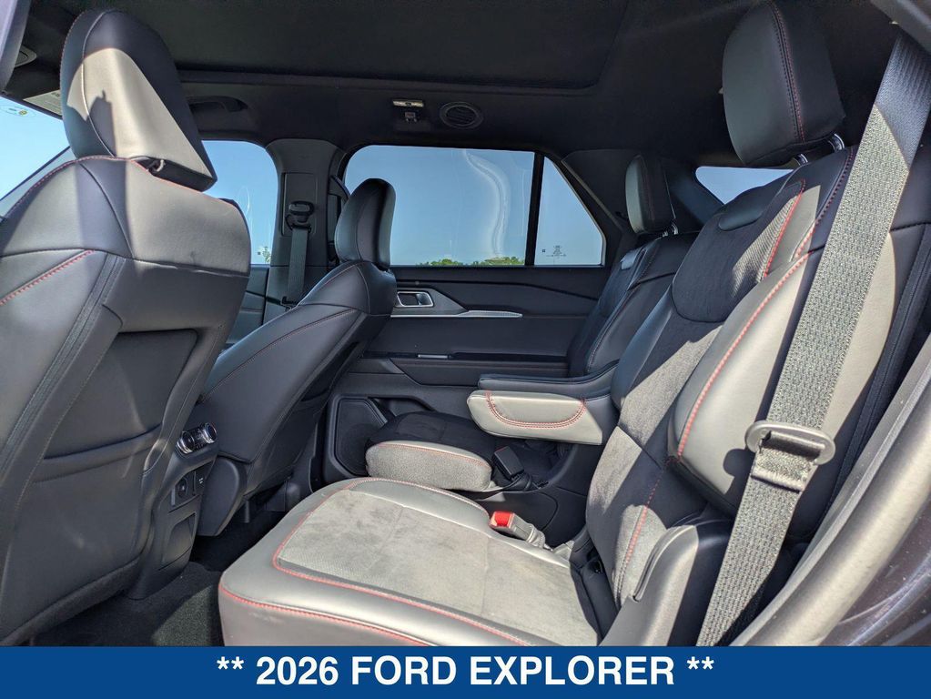 صورة مصغرة 17 لـ 2026 FORD EXPLORER ST