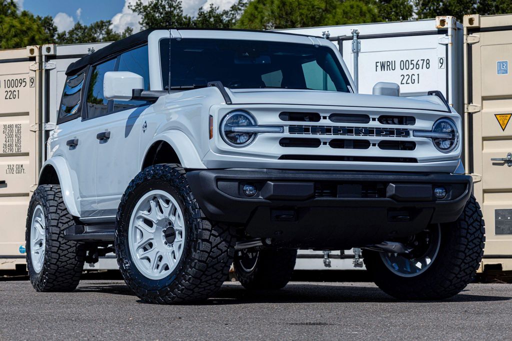New 2026 Ford Bronco Outer Banks