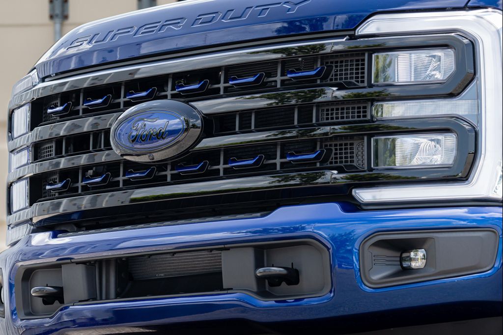 2026 FORD F-250 LARIAT — фото 9