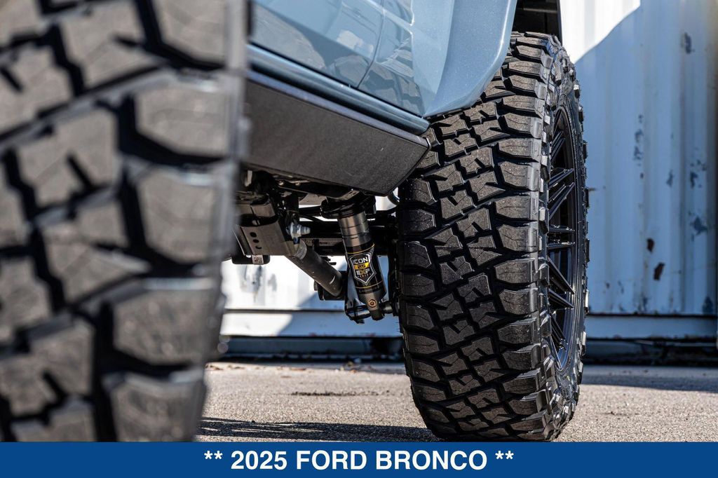 2025 FORD BRONCO BADLANDS thumbnail 30
