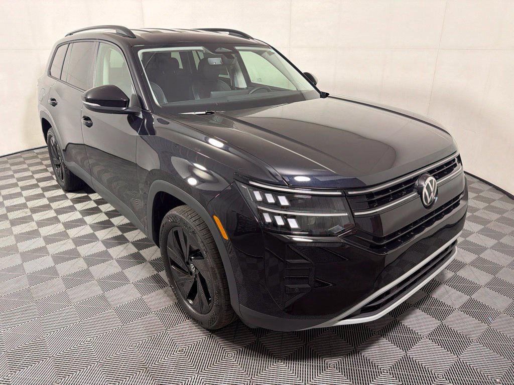New 2027 Volkswagen Atlas SE w/Technology