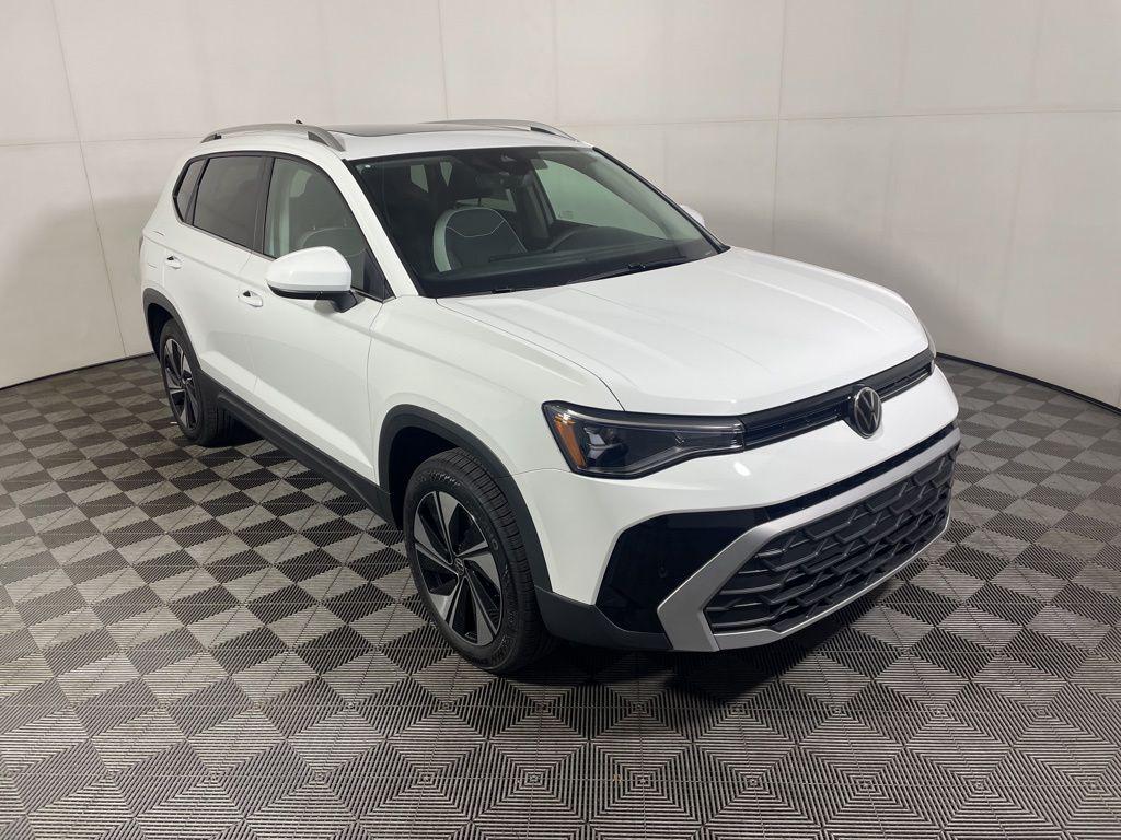 New 2026 Volkswagen Taos SE
