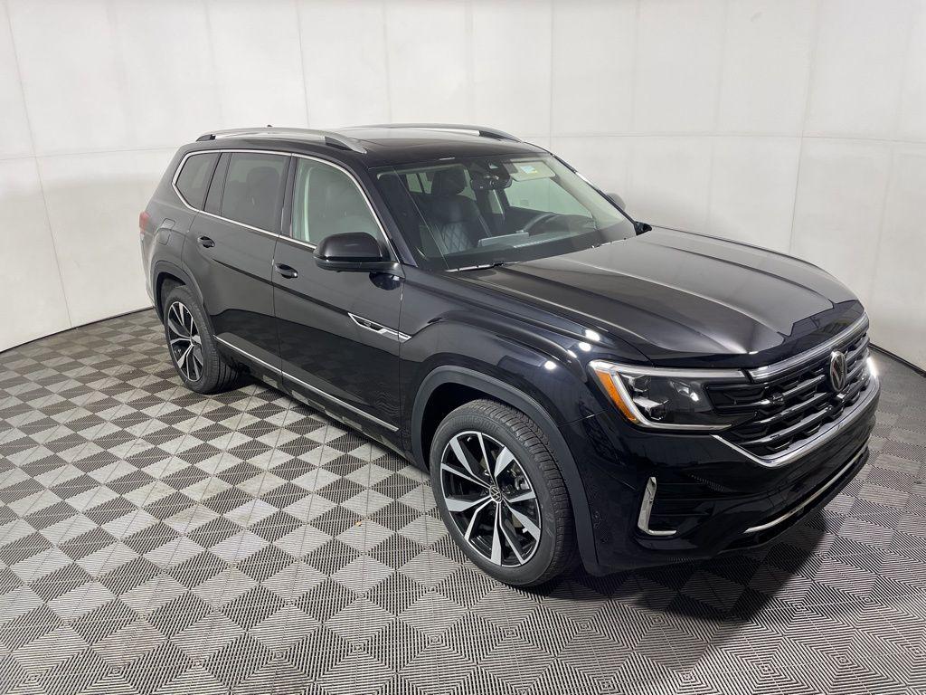 New 2026 Volkswagen Atlas 2.0T SEL Premium R-Line 4MOTION