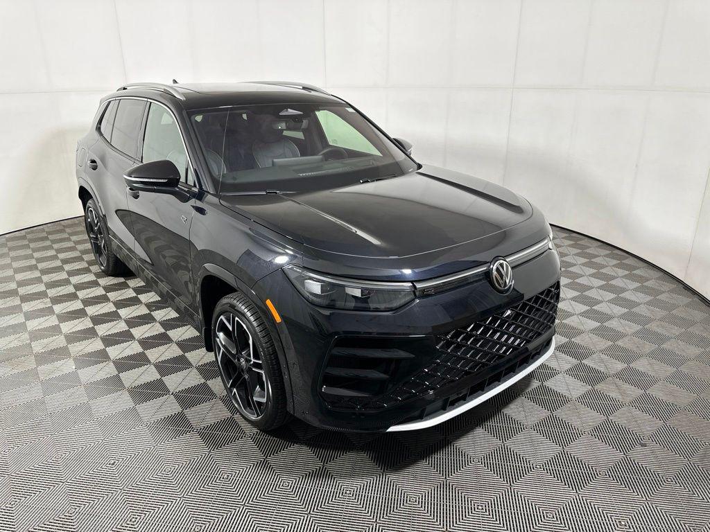 New 2026 Volkswagen Tiguan 2.0T SEL R-Line 4MOTION