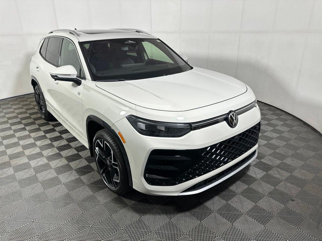 New 2026 Volkswagen Tiguan 2.0T SEL R-Line 4MOTION