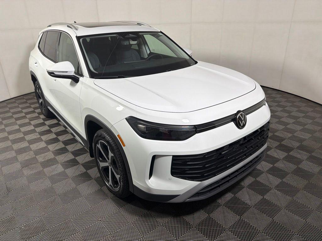 New 2026 Volkswagen Tiguan 2.0T SE 4MOTION