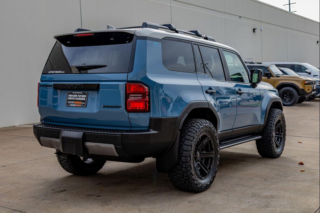 TOYOTA LAND CRUISER - 10