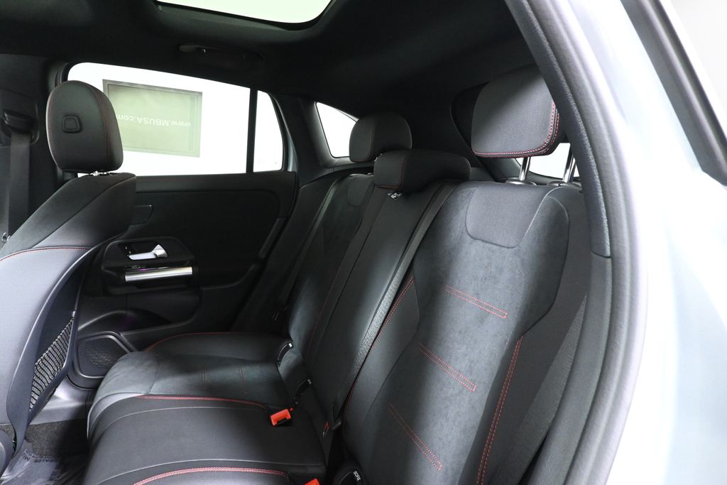2026 Mercedes-BENZ GLA 缩略图 4