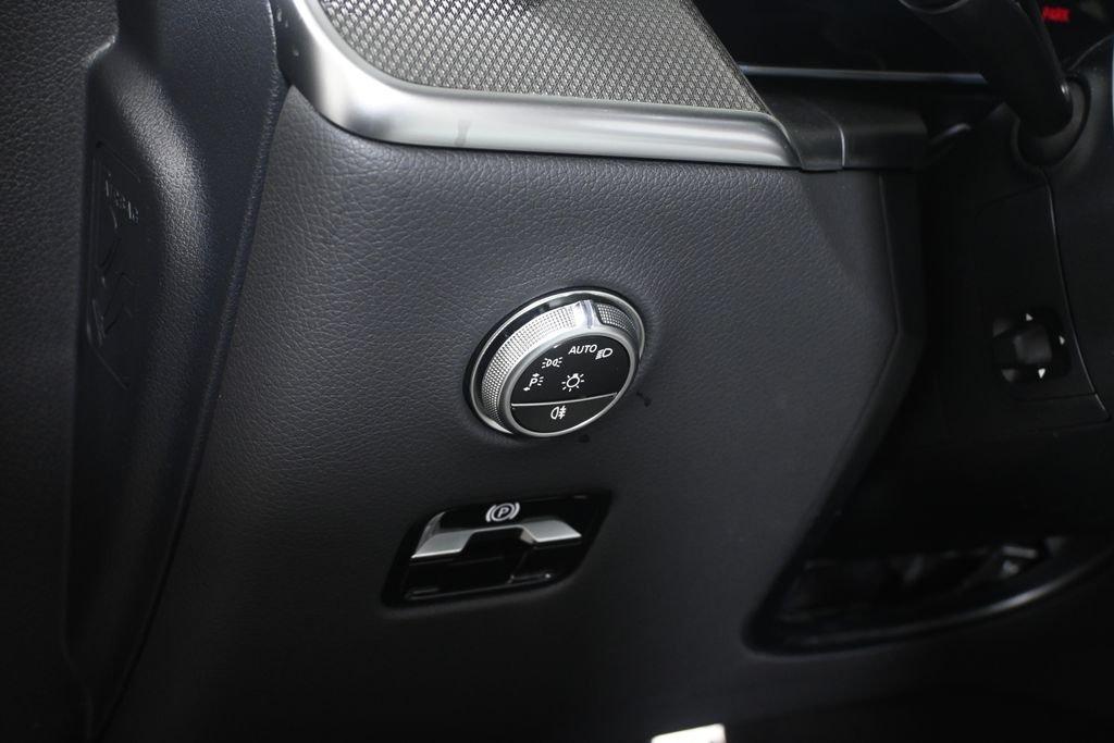 2026 Mercedes-BENZ GLC — миниатюра 26