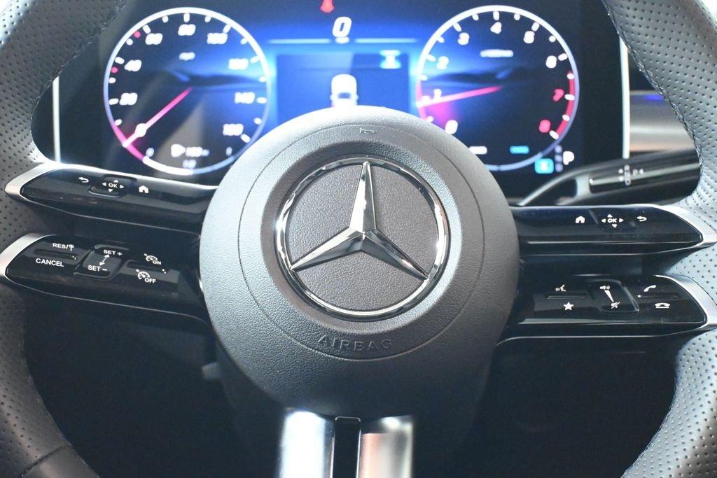 2026 Mercedes-BENZ C-CLASS — миниатюра 15
