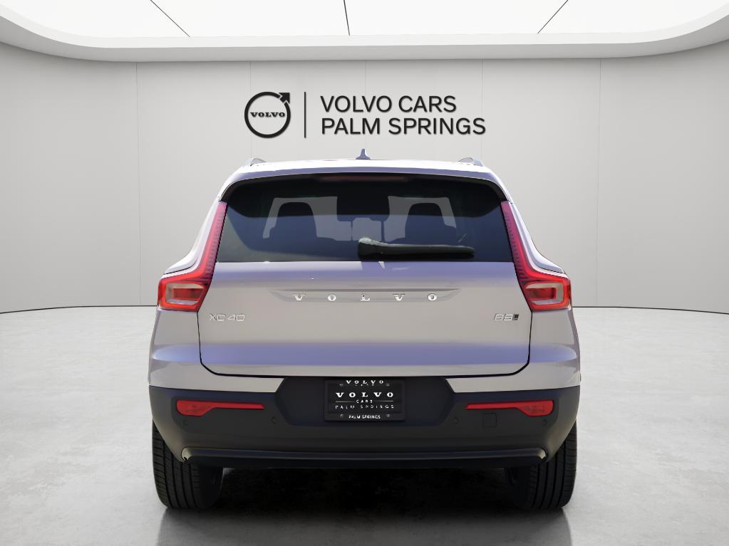 صورة 7 لـ 2026 Volvo XC40 B5 CORE