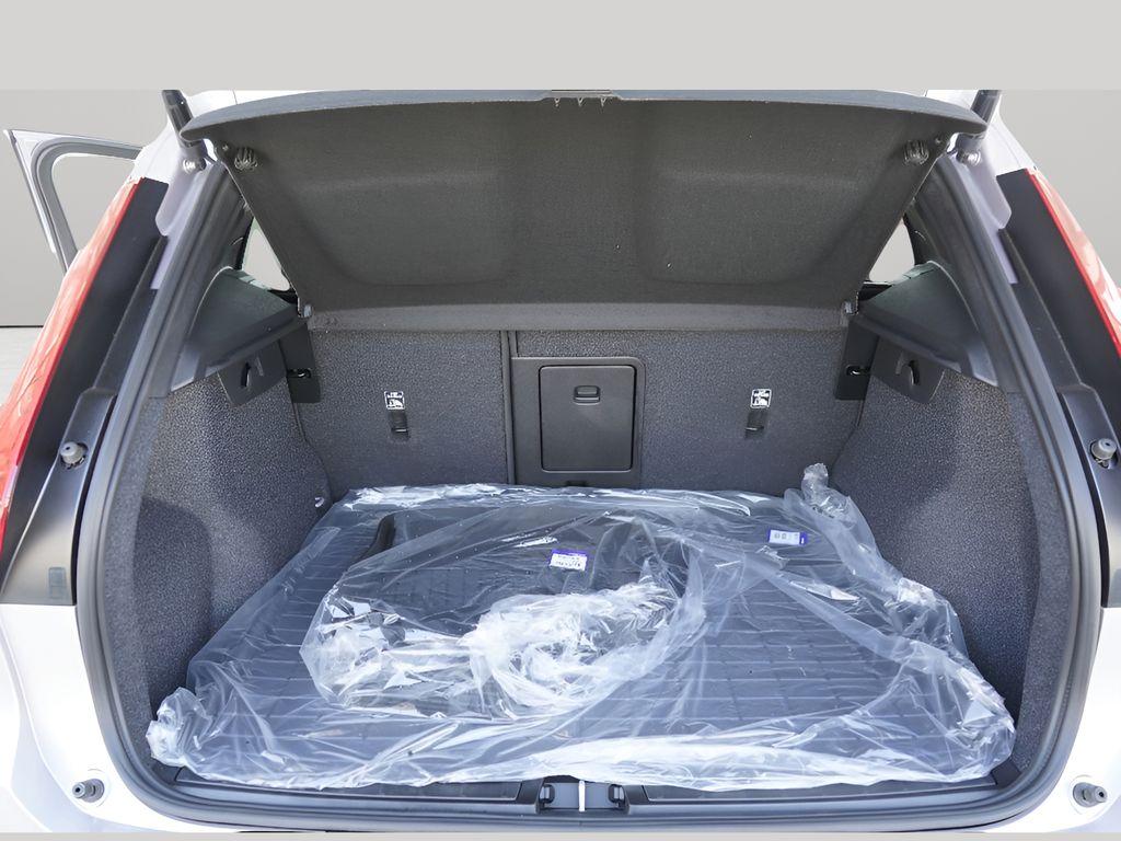 صورة مصغرة 22 لـ 2026 Volvo XC40 B5 CORE