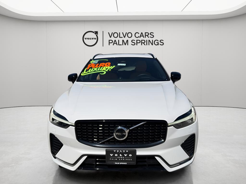 صورة 2 لـ 2023 Volvo XC60 B6 ULTIMATE DARK THEME