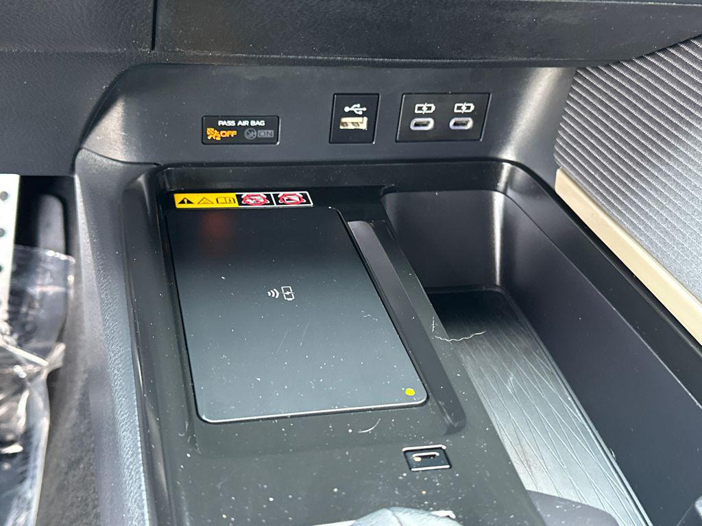 2025 Toyota CAMRY SE 缩略图 25