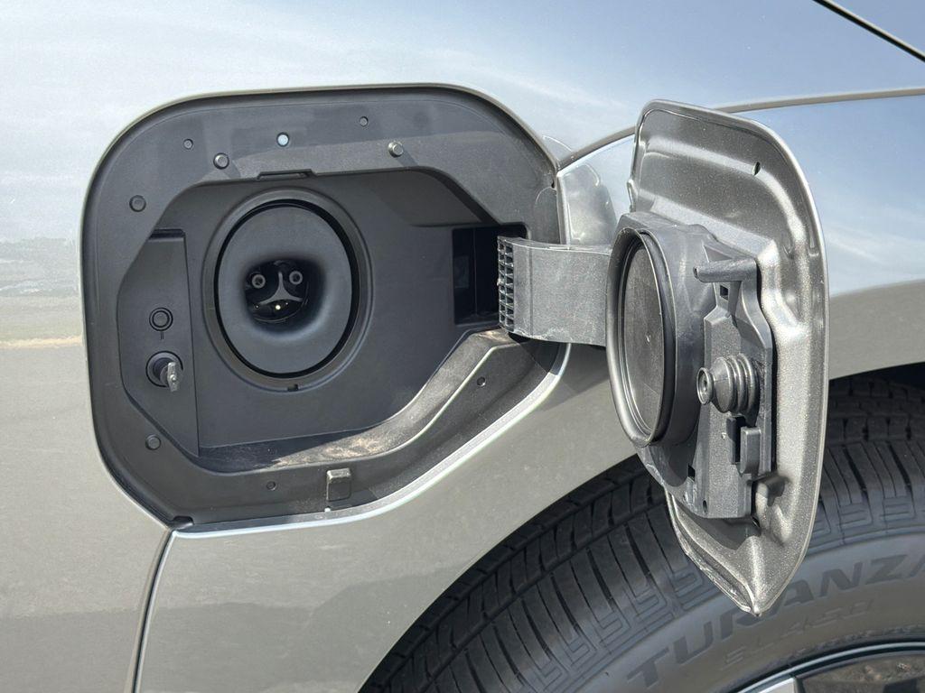 صورة مصغرة 9 لـ 2026 Toyota BZ XLE PLUS