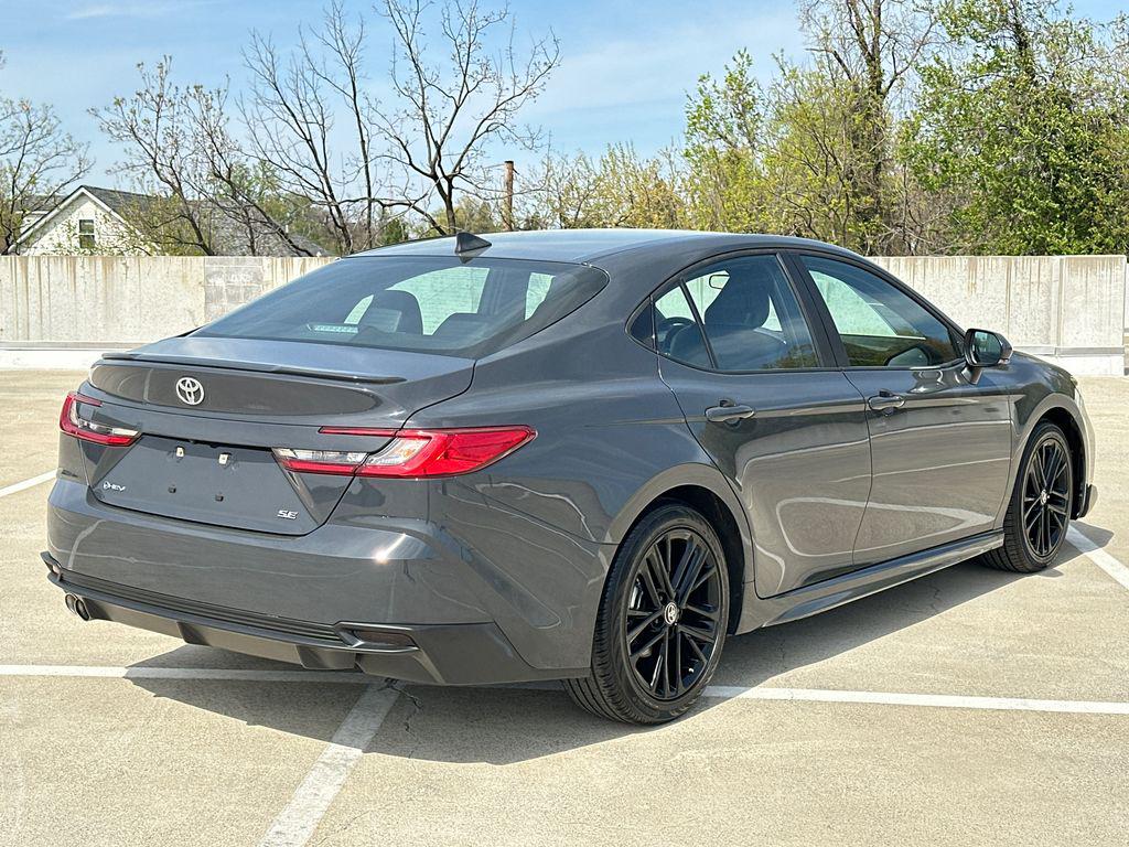 TOYOTA CAMRY - 4