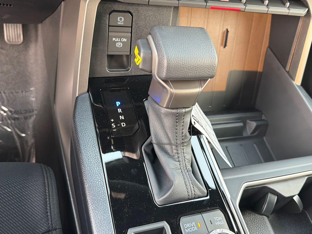 2026 Toyota TUNDRA SR5 — миниатюра 26