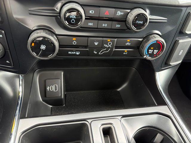 صورة مصغرة 13 لـ 2026 FORD F-150 STX