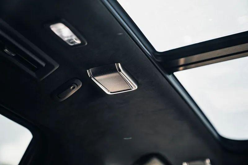 2025 Cadillac ESCALADE ESV V-SERIES 缩略图 19