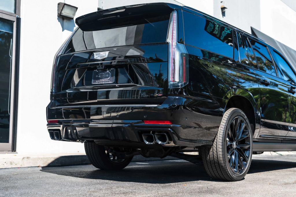 صورة 10 لـ 2026 Cadillac ESCALADE ESV V-SERIES