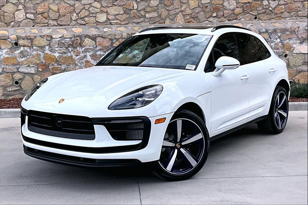 New 2026 Porsche Macan Macan