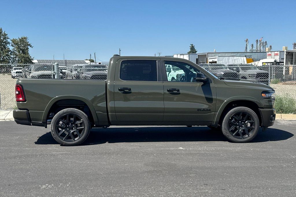 2026 RAM 1500 LARAMIE 照片 2