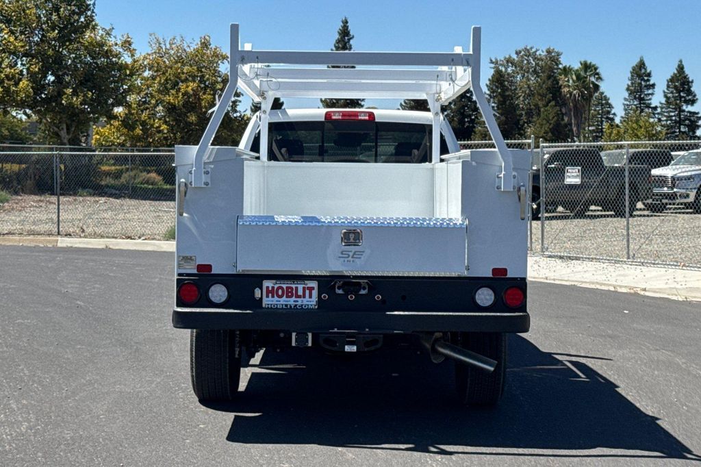 صورة 4 لـ 2026 RAM 2500 TRADESMAN REGULAR CAB 4X2 8' BOX