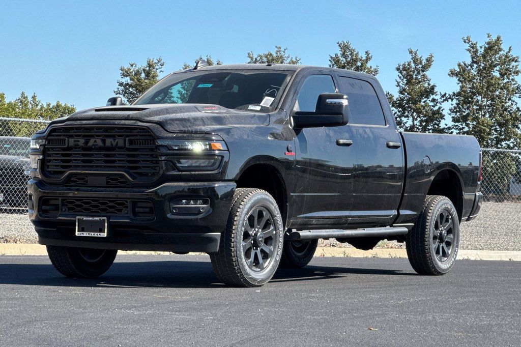 2026 RAM 2500 BLACK EXPRESS CREW CAB 4X4 6'4' BOX — фото 7