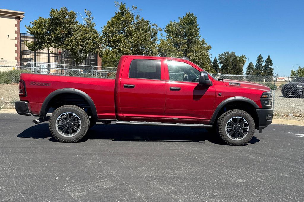 صورة 2 لـ 2026 RAM 2500 WARLOCK CREW CAB 4X4 6'4' BOX