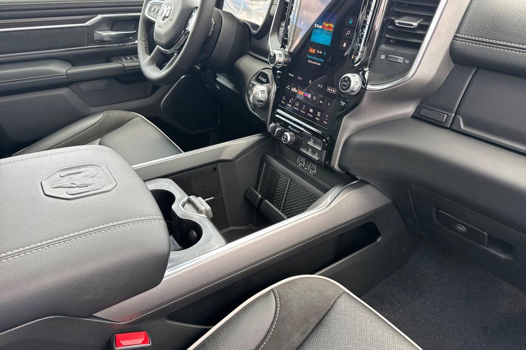 صورة مصغرة 14 لـ 2026 RAM 1500 LARAMIE