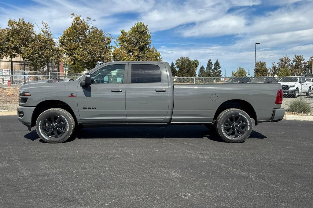 2026 RAM 3500 LARAMIE CREW CAB 4X4 8' BOX 照片 6