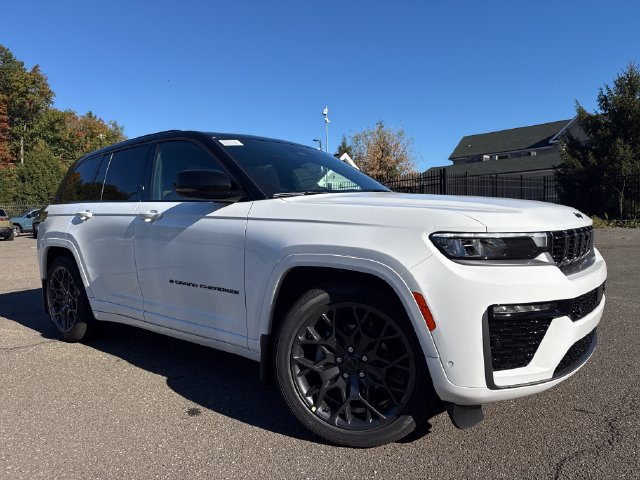 New 2027 Jeep Grand Cherokee Summit 4x4