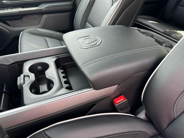 صورة مصغرة 30 لـ 2026 RAM 1500 LARAMIE
