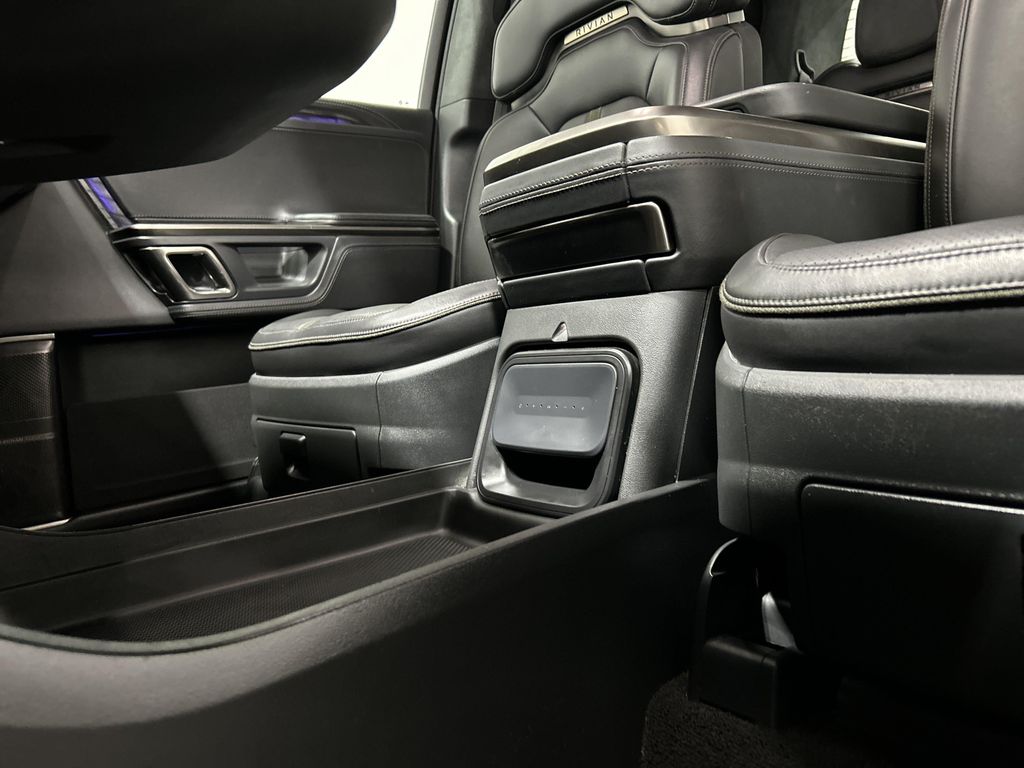 2022 Rivian R1T ADVENTURE — фото 31