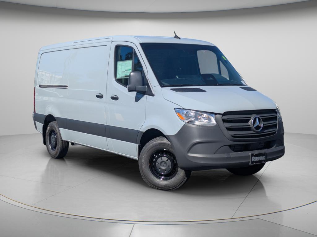New 2026 Mercedes-Benz Sprinter 2500 Standard Roof