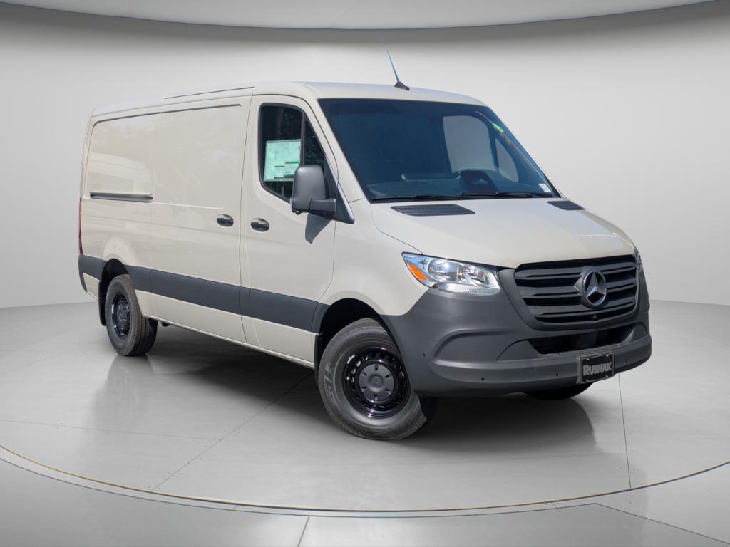 New 2026 Mercedes-Benz Sprinter 2500 Standard Roof