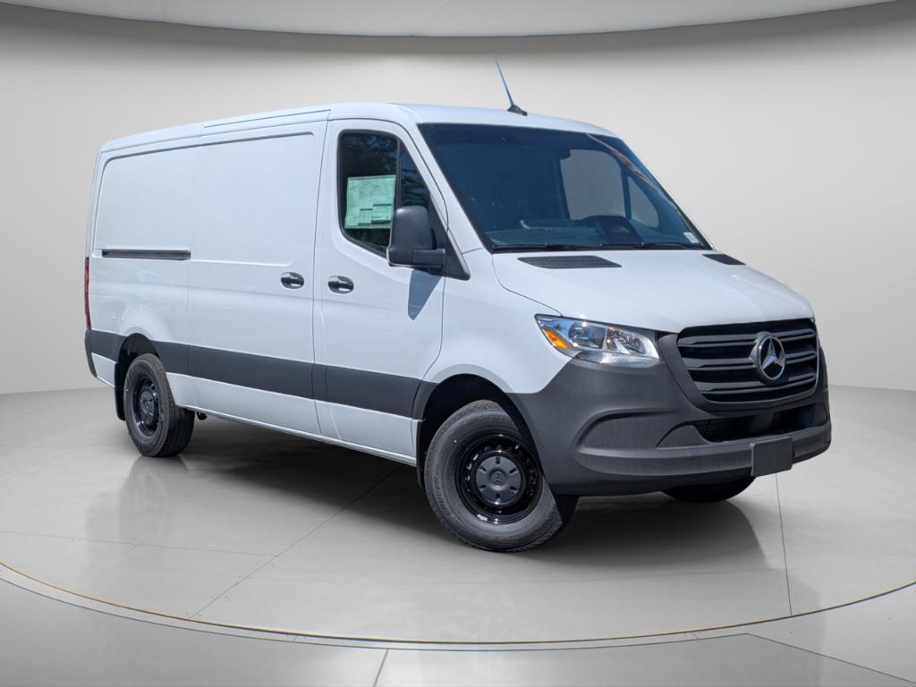 New 2026 Mercedes-Benz Sprinter 2500 Standard Roof