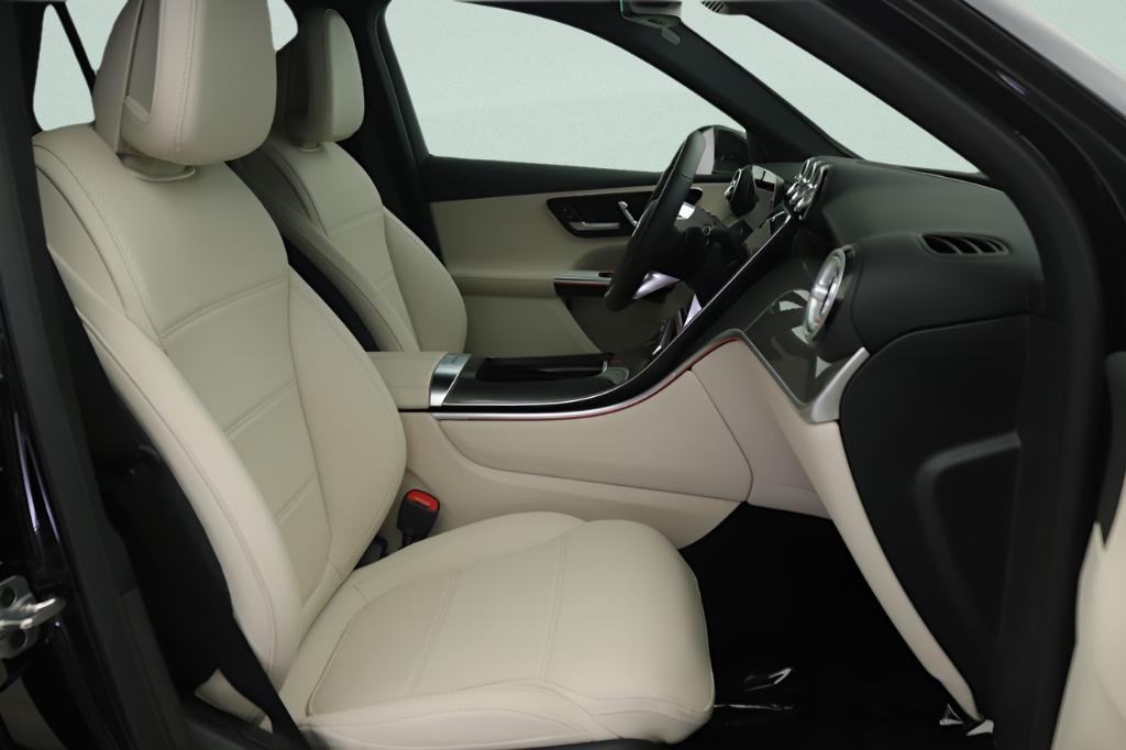 صورة مصغرة 28 لـ 2025 Mercedes-BENZ GLC